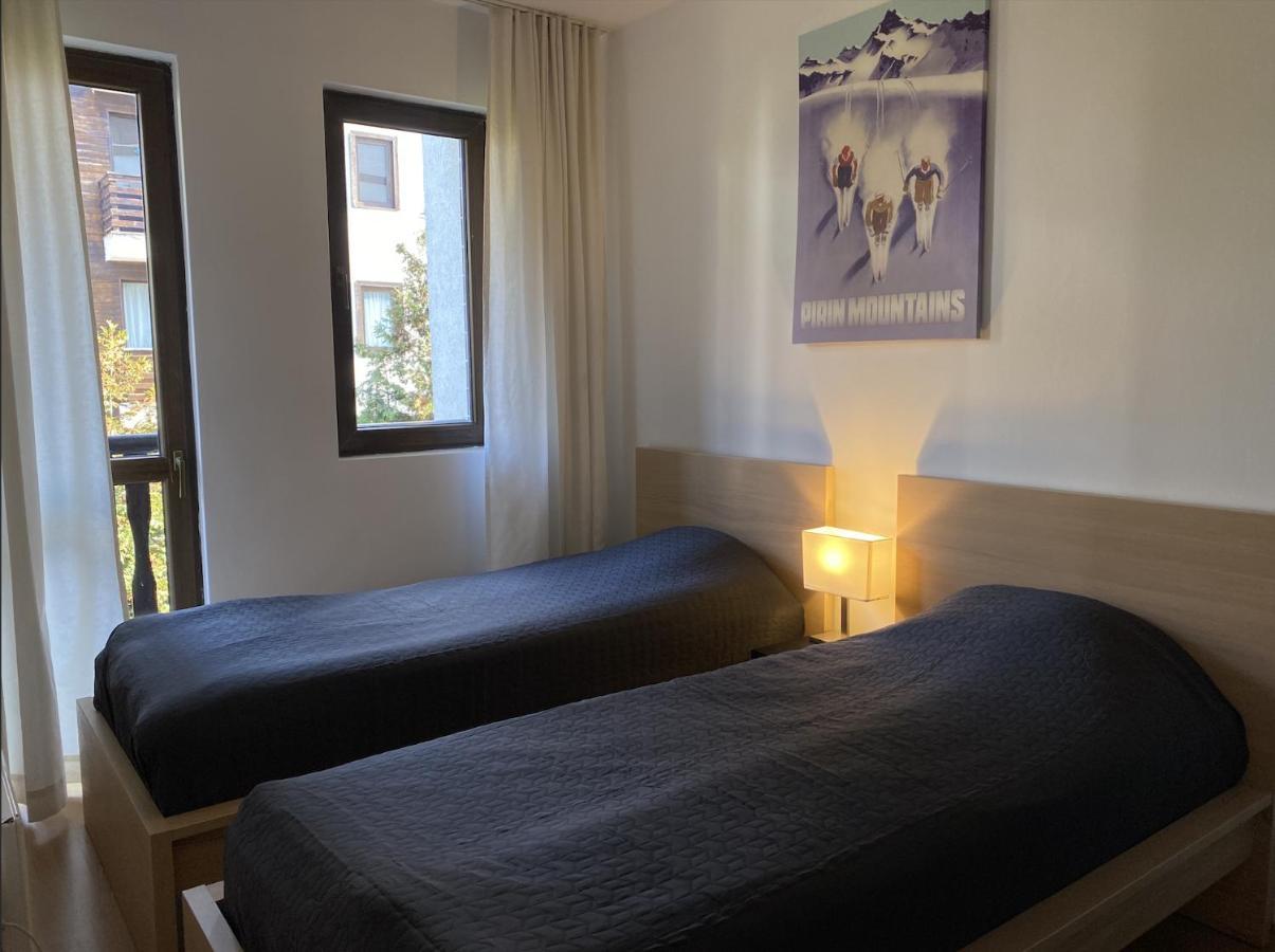 2 Bedroom Apartment Next To Gondola Ski Lift Bansko Exterior foto